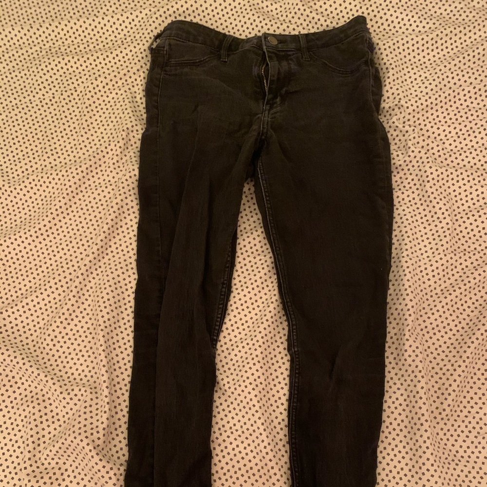 Black skinny jeans